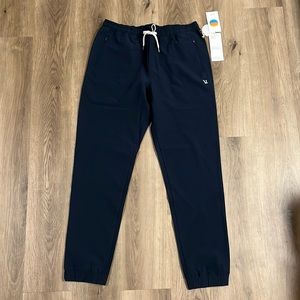 NWT Vuori Transit Joggers